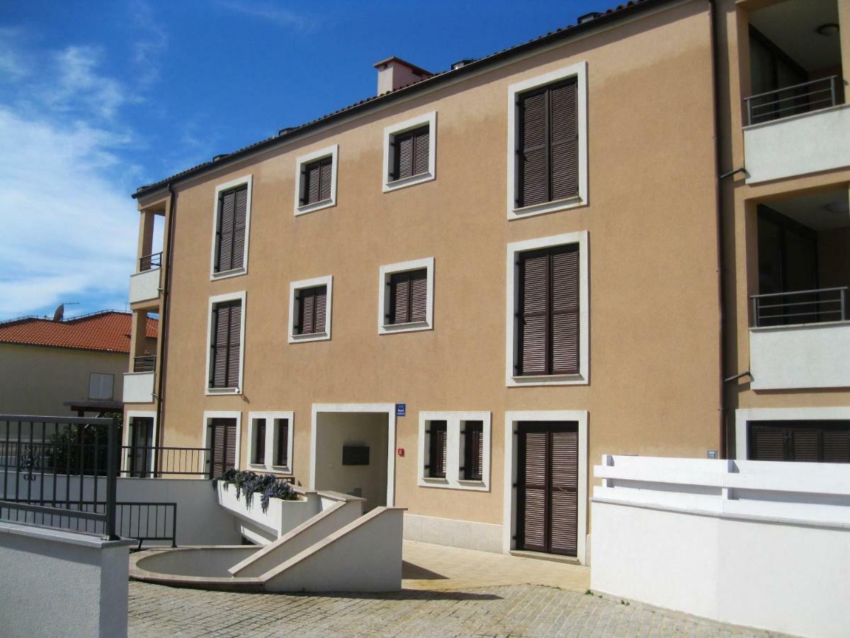 Apartment Oliva Yourcroatiaholiday Премантура Екстериор снимка